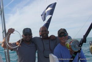 Luke, myself & Mat. #800 & #500 lbs for the day. The smiles say´s it all!