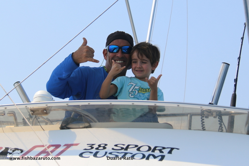 Letting Duarte Jnr. take the wheel on top and showing him all the instruments and the ropes…