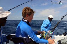 Kid catches 500lb marlin with Duarte Rato